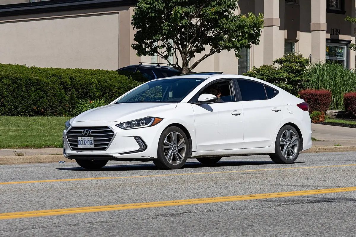 Hyundai Elantra SE 2018 — photo 1