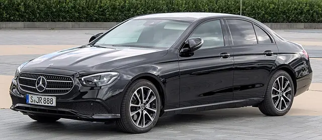 Mercedes-Benz E 300 Highline