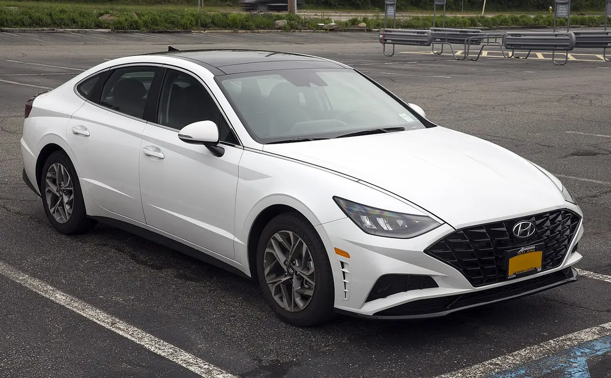 Hyundai Sonata Executive 2016 — photo 1
